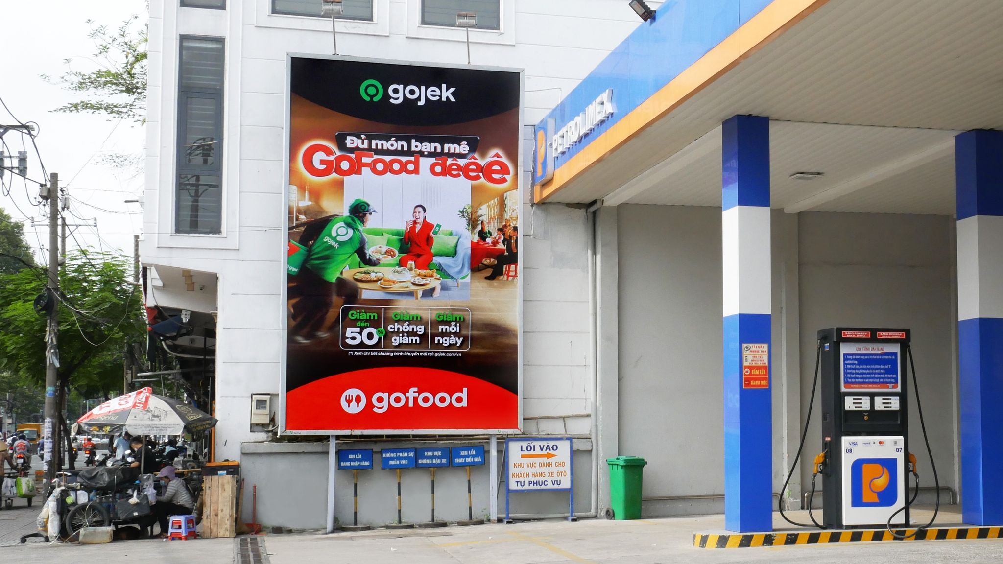 Gojek triển khai biển quảng cáo tĩnh ngoài trời phát ra tiếng nói đầu tiên tại Việt Nam